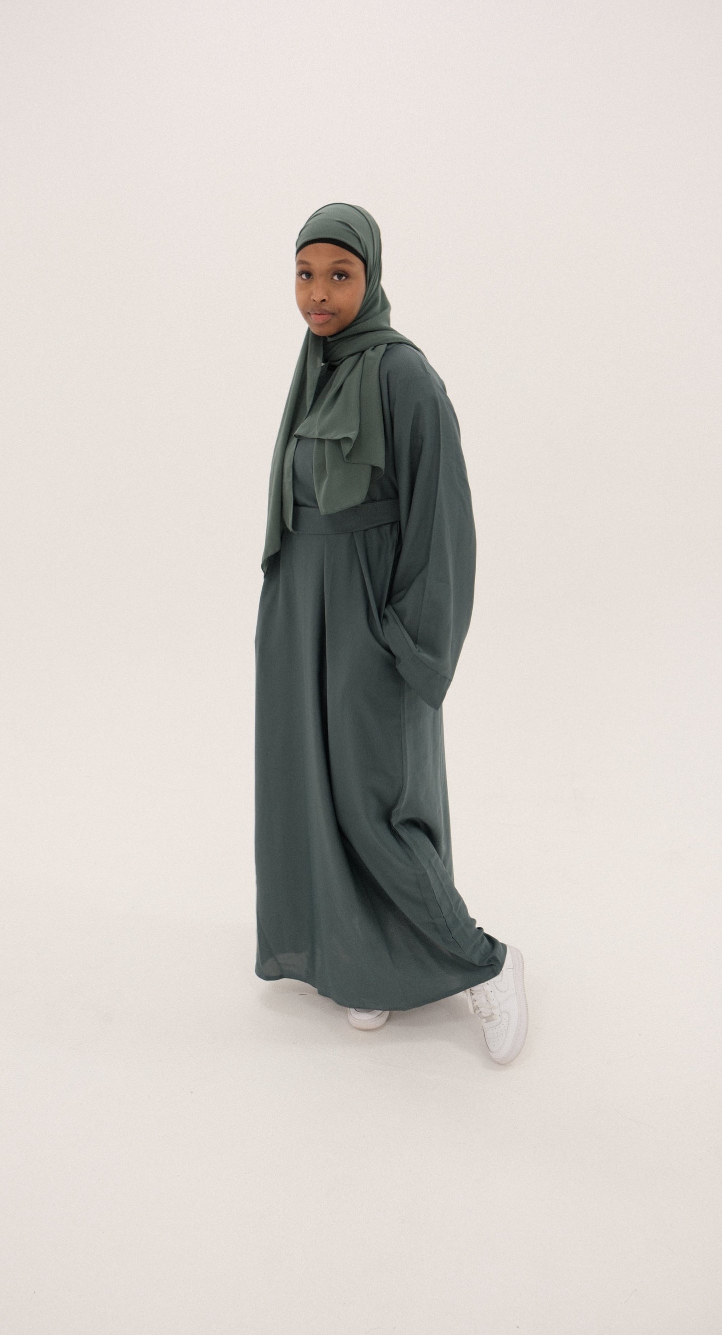 Wide Sleeves Forest Green Abaya